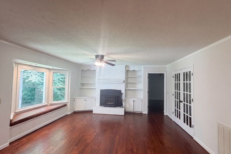Photo 40 of 48 of 335 Dill Cir, Landrum, SC