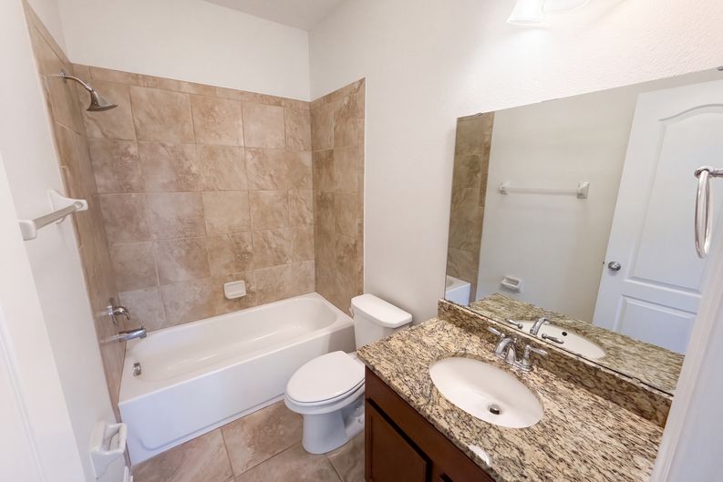 Photo 28 of 39 of 8231 Laureate Blvd, Orlando, FL