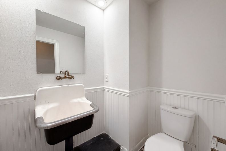 Photo 17 of 27 of 6902 Fawncliff Dr, Houston, TX