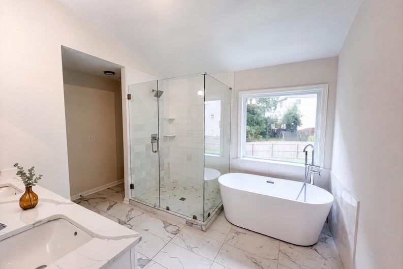 Photo 9 of 23 of 3718 Park Hill Cir, Loganville, GA