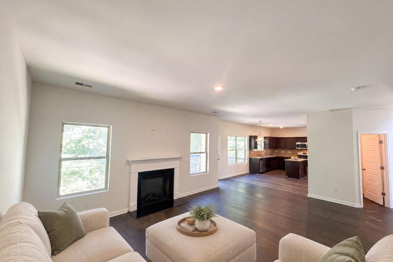 Photo 6 of 21 of 672 Mill Creek Trl, Jonesboro, GA