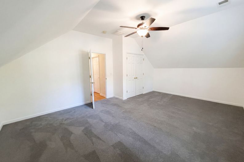 Photo 20 of 27 of 8692 Hickory Creek Ct, North Charleston, SC