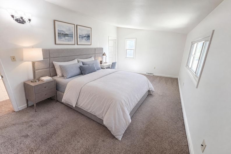Photo 11 of 23 of 519 N Gilbert St, Castle Rock, CO