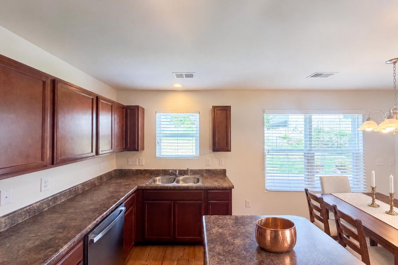 Photo 11 of 24 of 1134 Aster Way, Burlington, NC