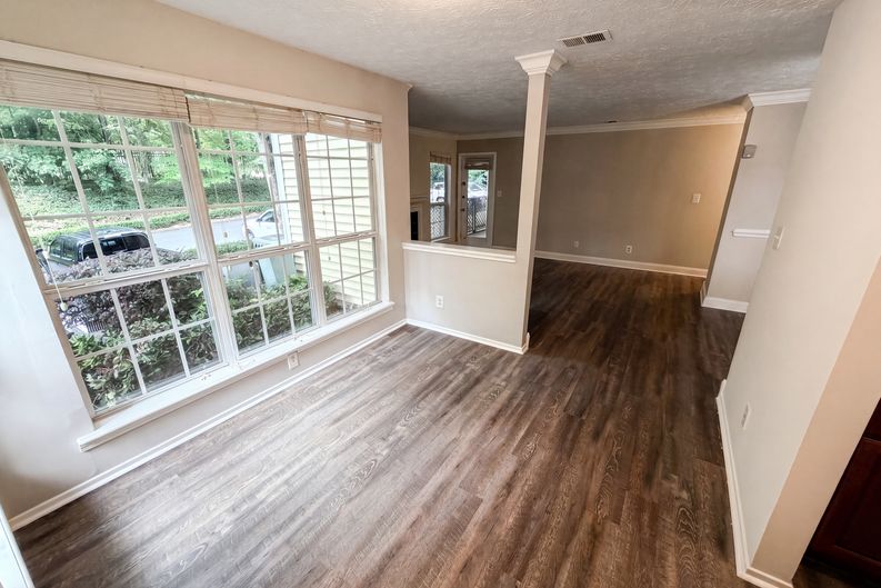 Photo 9 of 18 of 6818 Glenridge Dr, Atlanta, GA