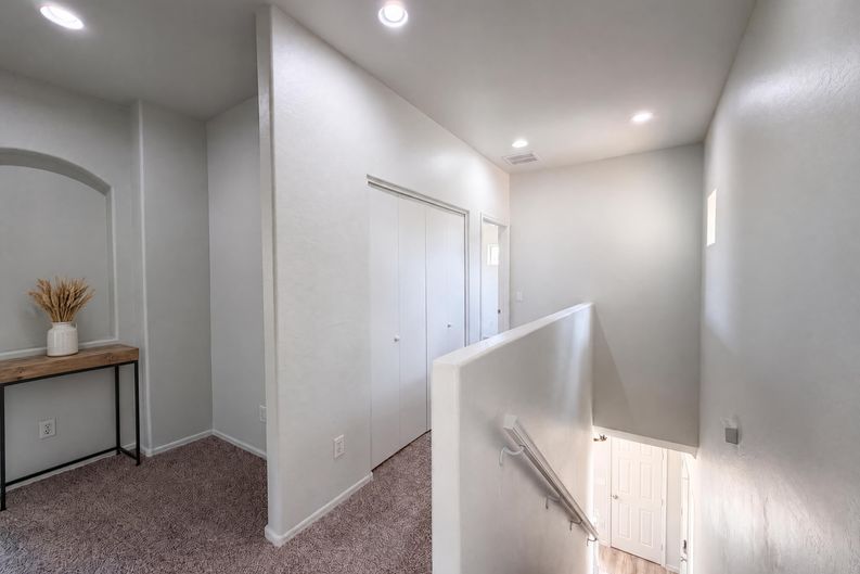 Photo 11 of 31 of 5641 S 10th Dr, Phoenix, AZ