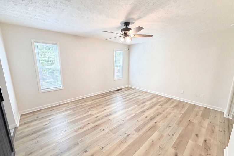 Photo 8 of 24 of 1327 Towne Harbor Trl, Woodstock, GA