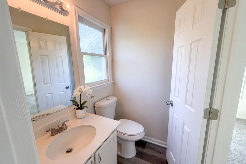 Photo 11 of 16 of 3903 Bears Creek Rd, Greensboro, NC