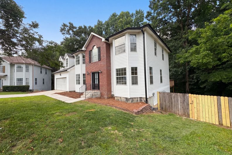 Photo 48 of 50 of 1800 Ivy Stone Ct, Buford, GA