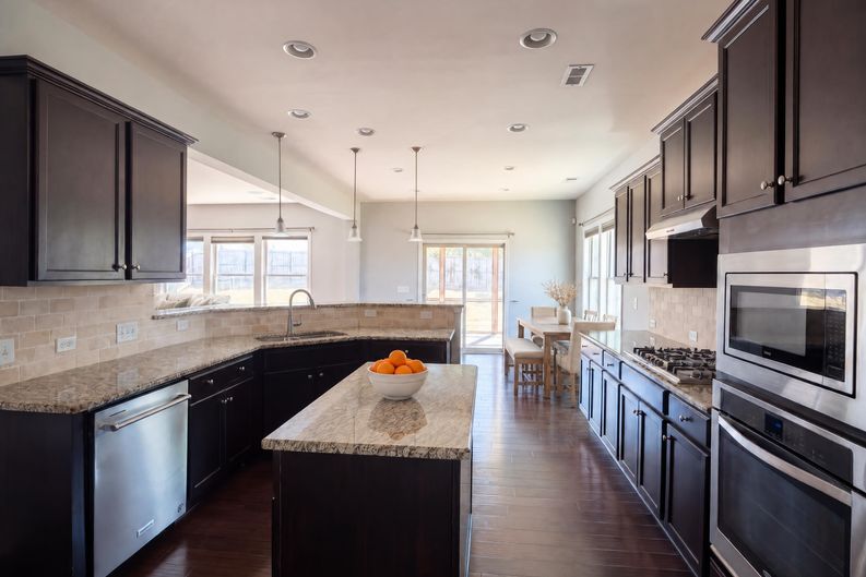 Photo 7 of 23 of 1305 Ivey Grove Ct, Fuquay Varina, NC
