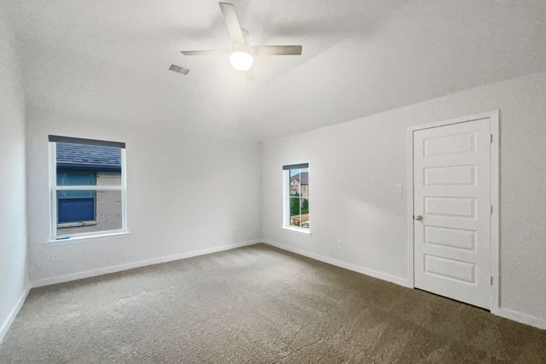 Photo 4 of 17 of 1034 Kennedy Dr, Allen, TX