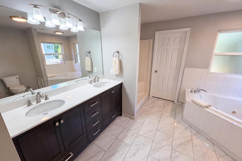 Photo 15 of 29 of 1322 Carolyn Dr, Charlotte, NC