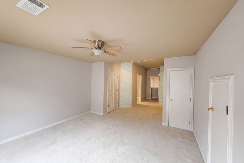 Photo 18 of 29 of 1309 Winding Brook Dr, Garland, TX