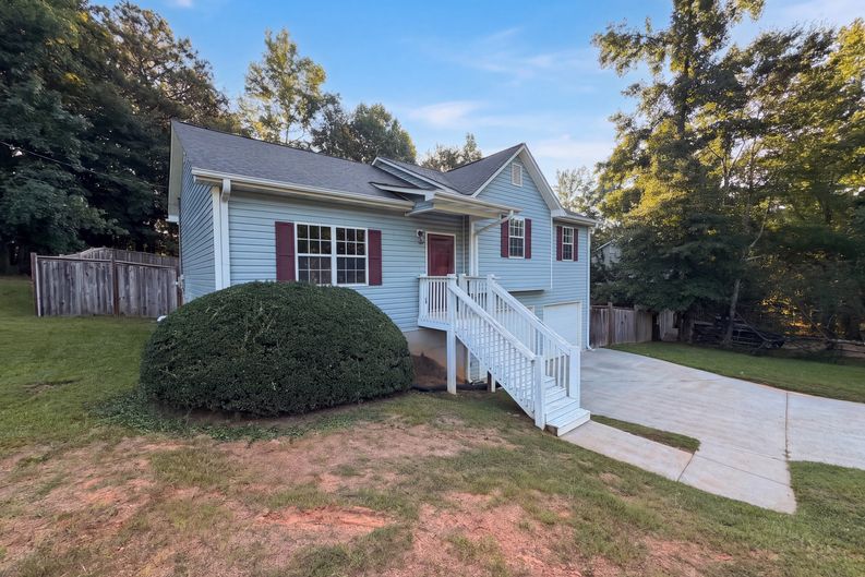 Photo 23 of 28 of 100 Betty Ln, Carrollton, GA