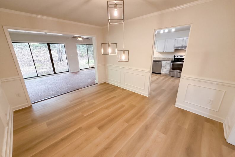 Photo 7 of 22 of 7022 Quail Hill Rd, Charlotte, NC