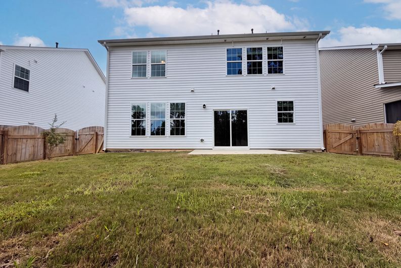 Photo 5 of 26 of 93 Spring Crest Dr, Angier, NC