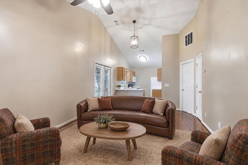 Photo 5 of 23 of 1148 Britley Park Ln, Woodstock, GA