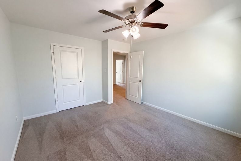 Photo 18 of 22 of 6454 Faulkner Dr, North Chesterfield, VA