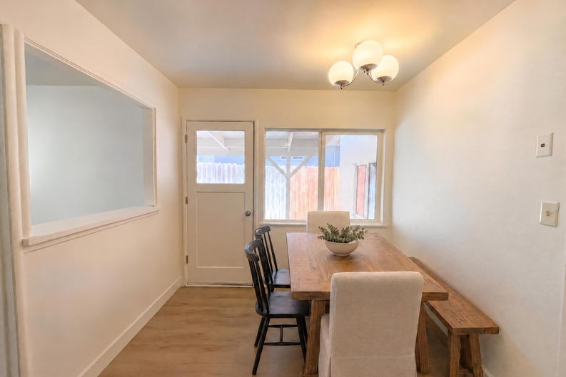Photo 22 of 30 of 5313 Fernwood Way, Sacramento, CA