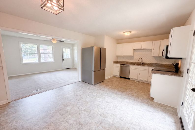 Photo 11 of 20 of 109 Harmon Hill Ct, Hopkins, SC