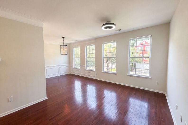 Photo 7 of 20 of 9006 Parlor Dr, Ladson, SC
