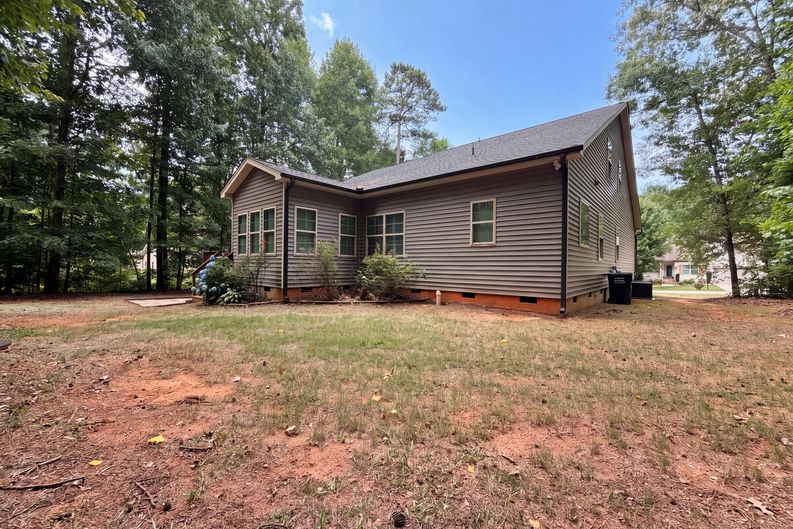 Photo 23 of 26 of 6621 Blalock Forest Dr, Willow Spring, NC