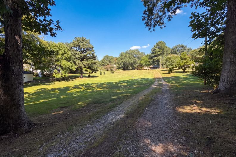 Photo 14 of 17 of 130 Rolling Acres Rd, Youngsville, NC