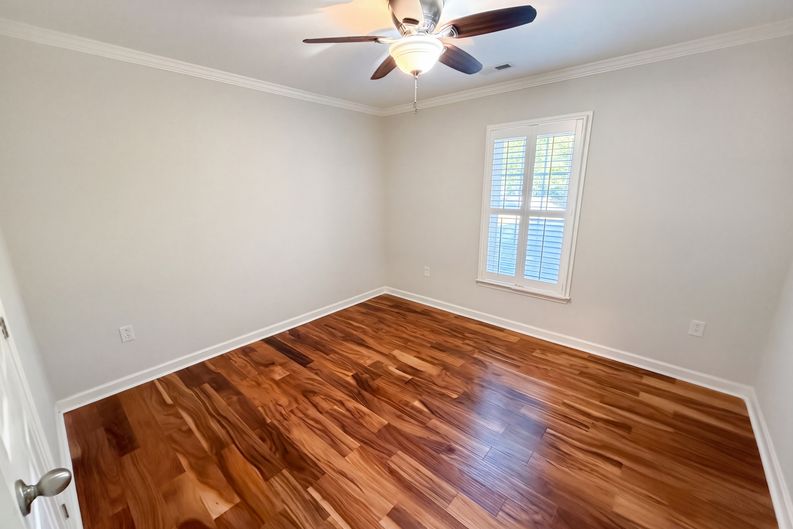 Photo 17 of 35 of 4704 Benridge Ln, Charlotte, NC