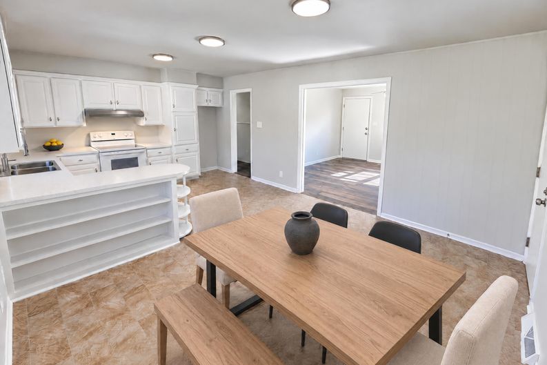 Photo 7 of 17 of 2138 Reeves Rd, Lancaster, SC