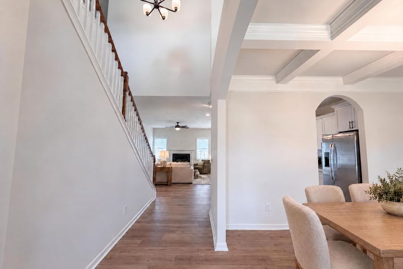 Photo 6 of 37 of 7463 Buckview Ct, Kernersville, NC
