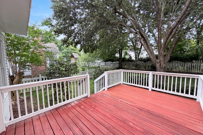 Photo 6 of 21 of 7906 Elphin Ct, Charlotte, NC