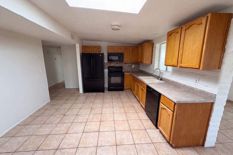 Photo 6 of 19 of 4425 S Silver Beech Ave, Tucson, AZ