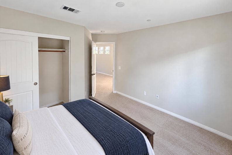 Photo 10 of 21 of 31585 Chamise Ln, Murrieta, CA