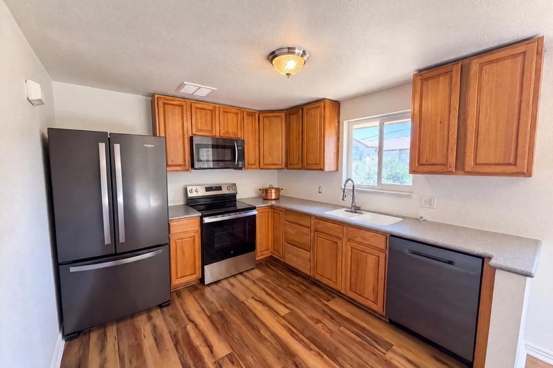 Photo 8 of 28 of 774 Urban St, Lakewood, CO