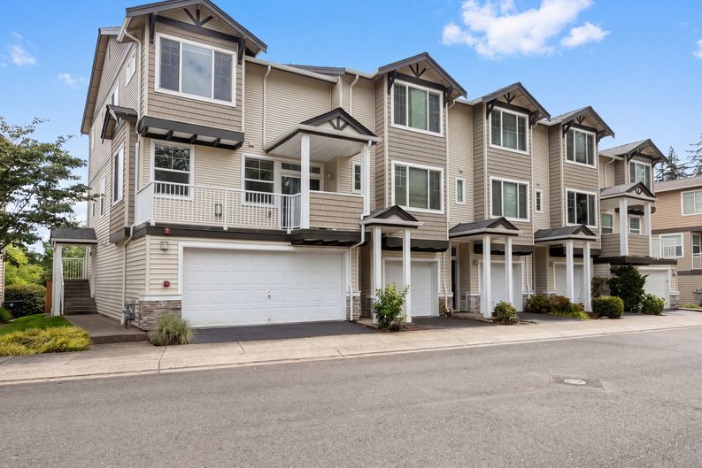 Photo 21 of 26 of 15485 SW Sparrow Loop, Beaverton, OR