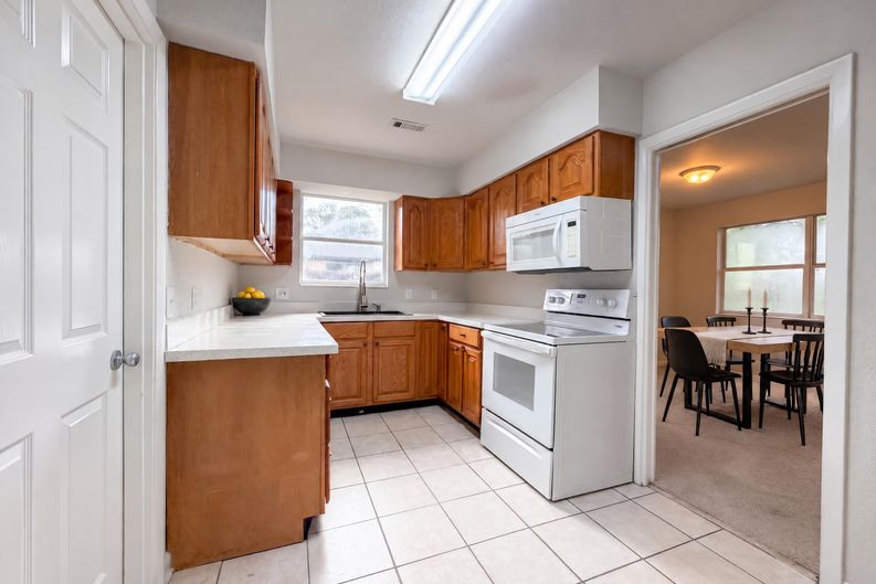 Photo 10 of 22 of 5082 San Clerc Rd, Jacksonville, FL