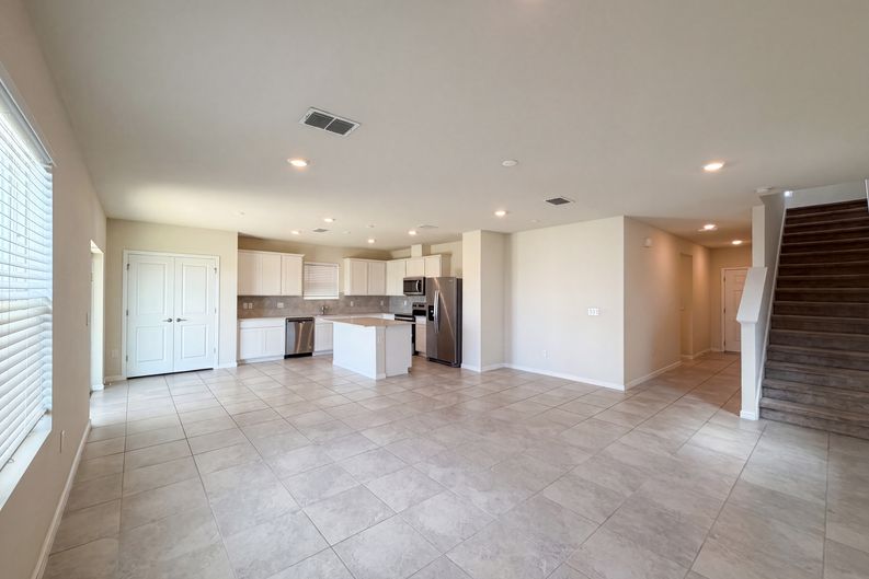 Photo 6 of 24 of 7768 Syracuse Dr, Clermont, FL
