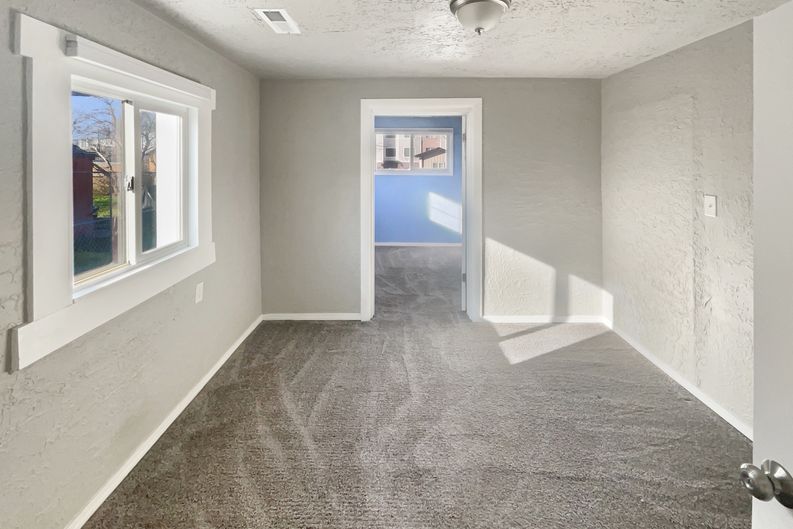 Photo 13 of 17 of 2865 Pingree Ave, Ogden, UT