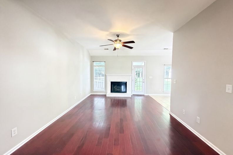 Photo 3 of 17 of 8536 Albury Walk Ln, Charlotte, NC