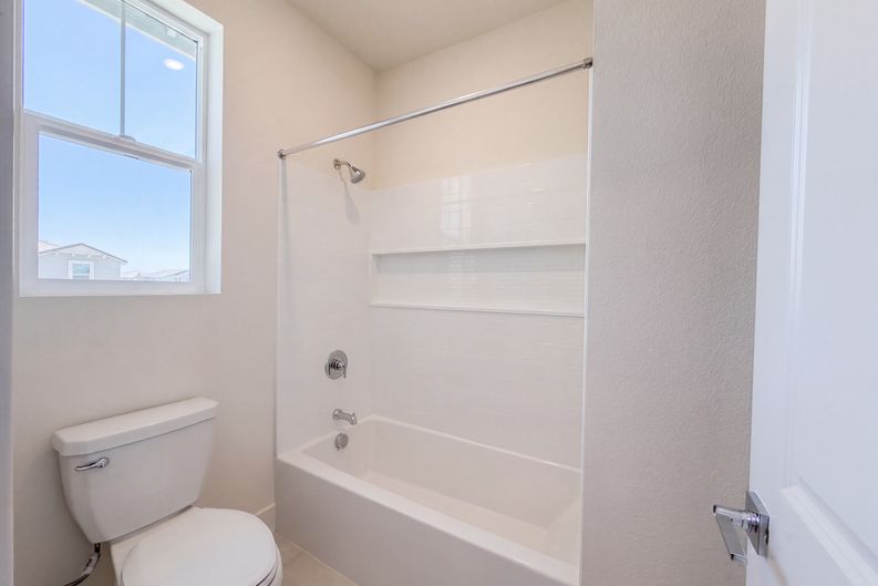 Photo 42 of 49 of 5699 Kusnick Ave, Tracy, CA