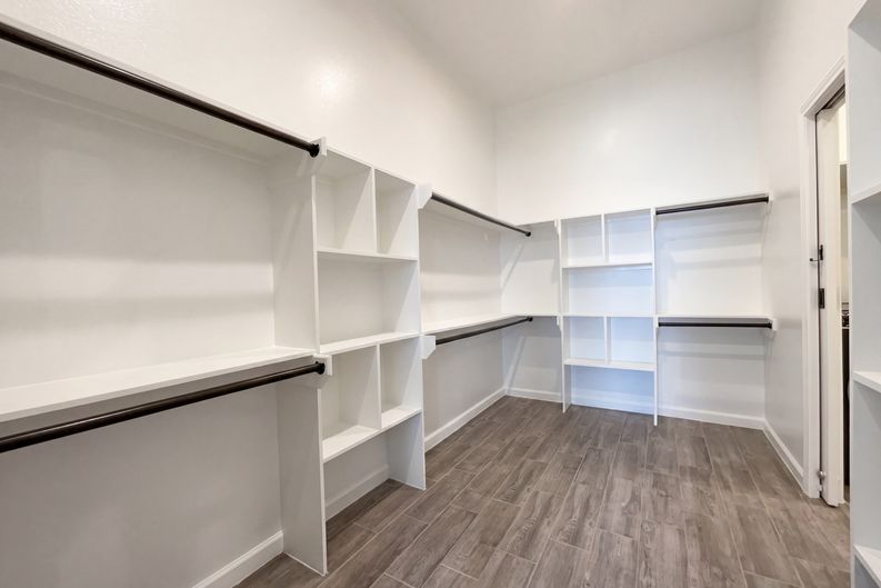 Photo 9 of 16 of 40402 Mostyn Dr, Magnolia, TX