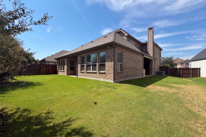Photo 5 of 22 of 851 Yellowcress Dr, Prosper, TX