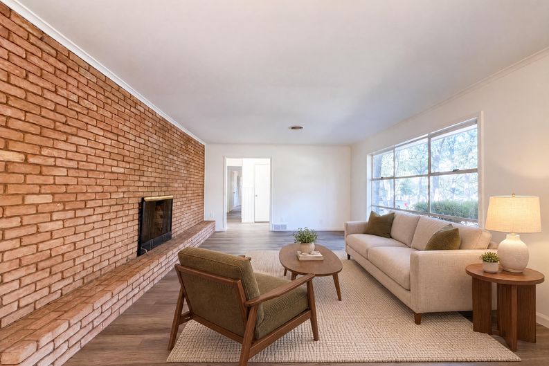 Photo 10 of 21 of 1725 Danciger Dr, Fort Worth, TX