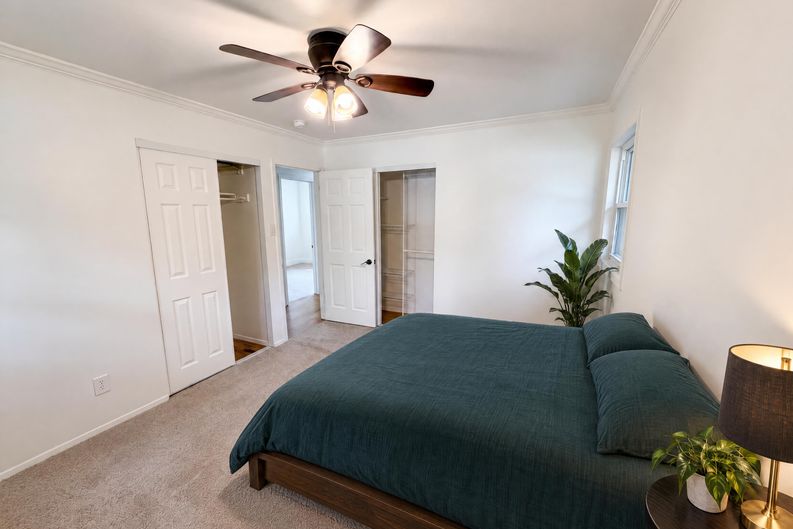Photo 4 of 29 of 1741 S Krameria Way, Denver, CO