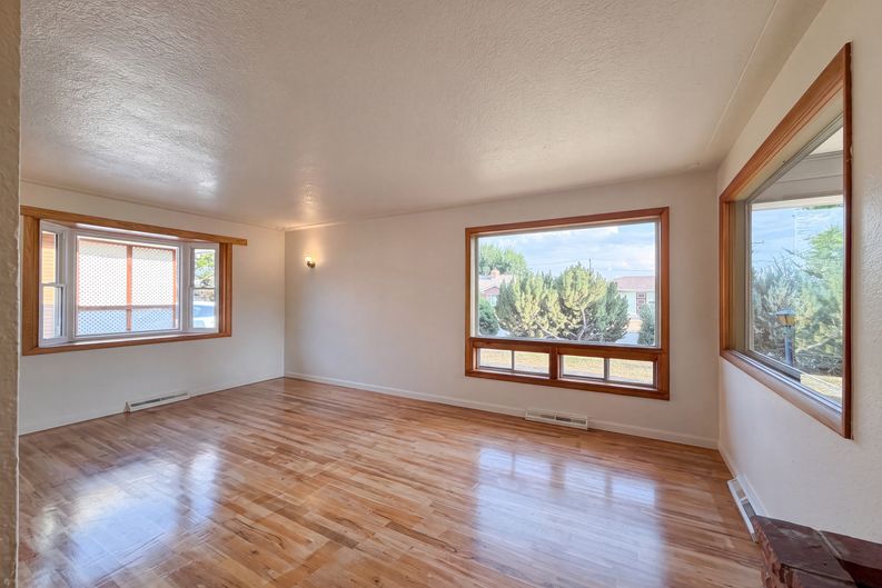 Photo 20 of 43 of 1535 W 15th St, Loveland, CO
