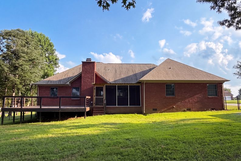 Photo 5 of 33 of 61 Eastridge Rd, Fayetteville, TN
