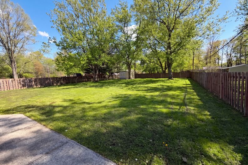 Photo 20 of 24 of 5444 Kenbridge Dr, Cleveland, OH