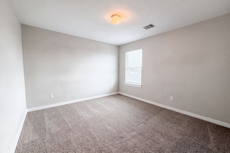 Photo 11 of 19 of 40828 Mostyn Hill Dr, Magnolia, TX