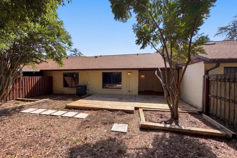 Photo 5 of 26 of 190 Pine Knoll Ct, Casselberry, FL