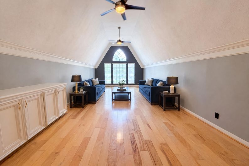Photo 17 of 27 of 6127 Willowcrest Ct, Spring, TX